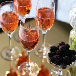FINN CHAMPAGNEGLASS 24 CL