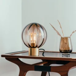 KRYSTALLKULE BORDLAMPE OPTIKK KAKAO M. MESSING SOKKEL