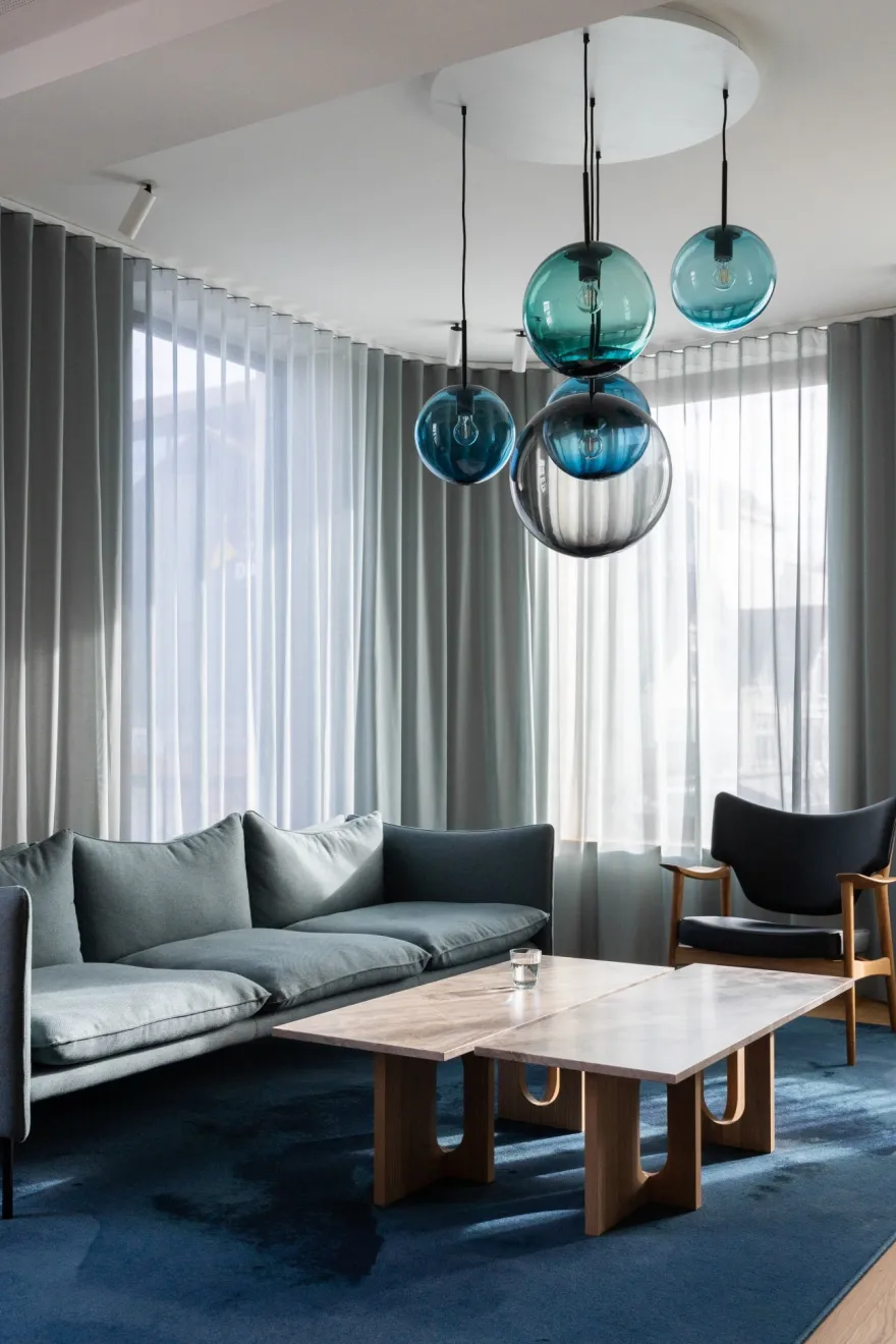 TAKLAMPE 4014 STÅLBLÅ
